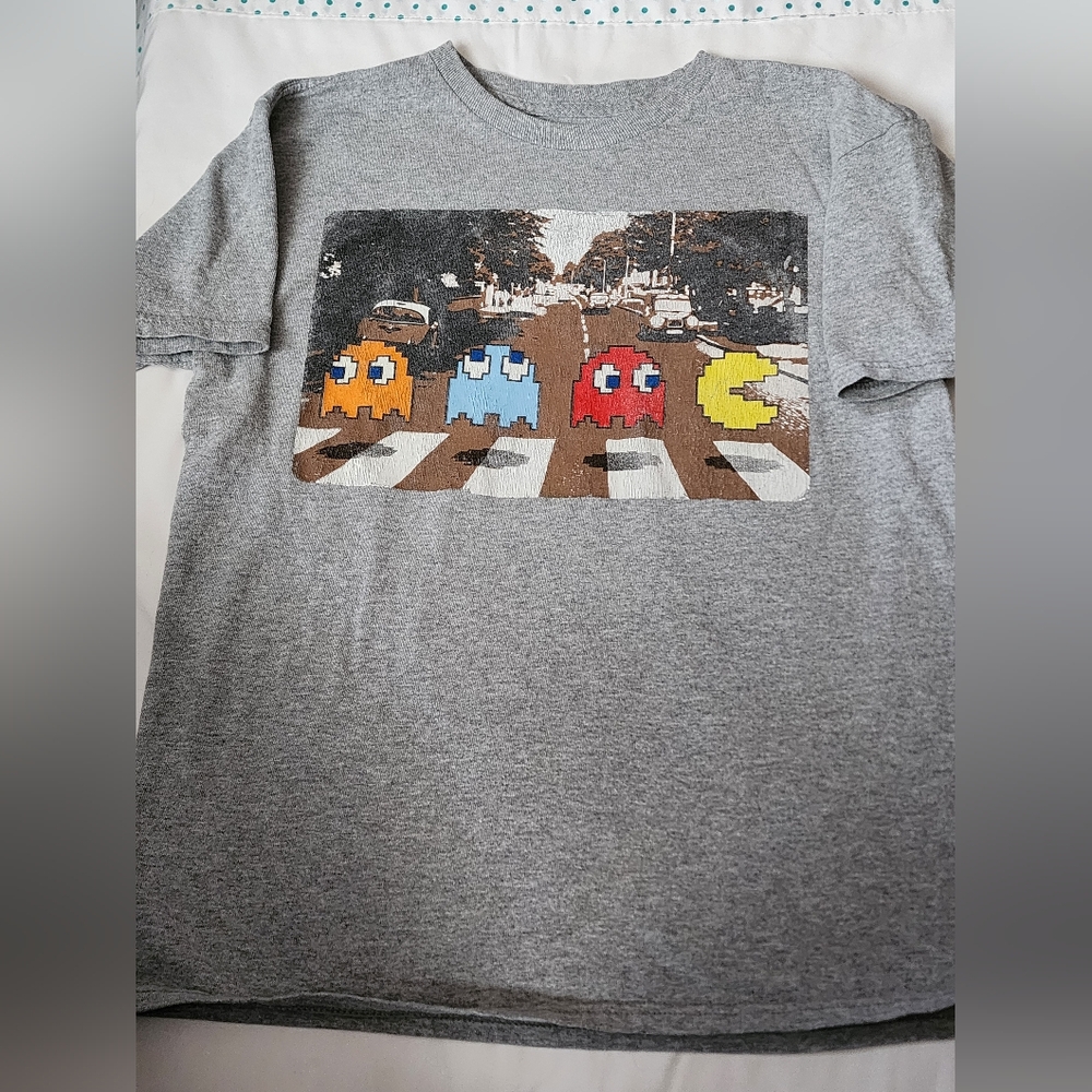 Pac-man Abby Road Beatles tshirt